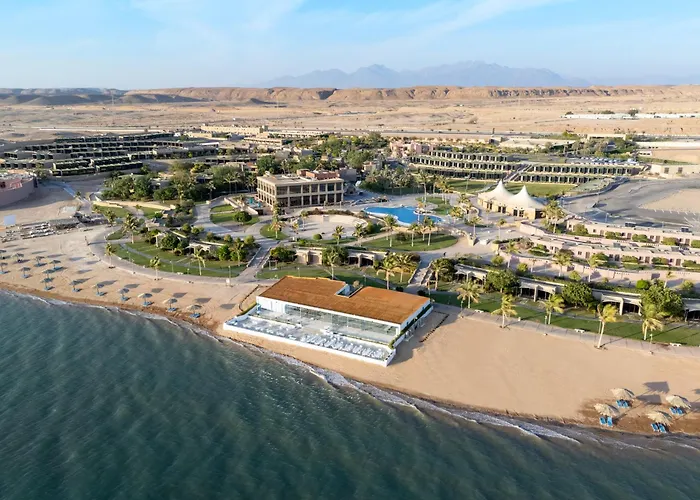 Royal L\'Azure Resort