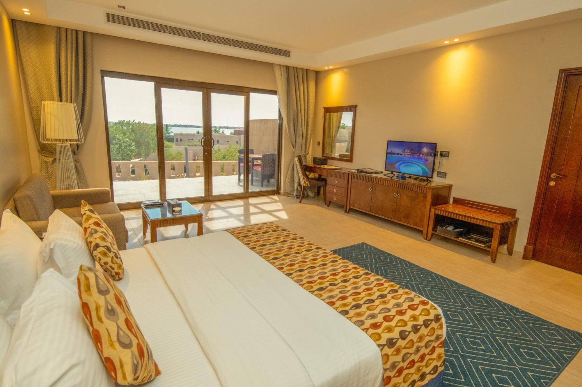 Royal L'azure Tempat peranginan